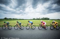 开云体育直播-斯洛文尼亚大胜波斯尼亚,小组出线走势良好的简单介绍