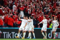 开云体育入口-包含捷克赢得关键胜利,晋级形势一片光明的词条