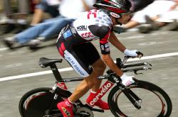 开云官方app入口-广东队封锁骑士，杜兰特攻防两端统治