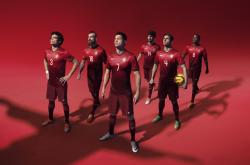 开云体育中国-欧冠之夜，火箭升空，当欧冠淘汰赛焦点战遇上一波流篮球美学