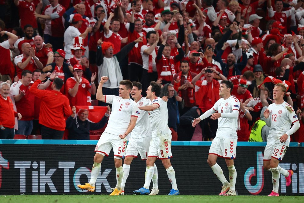 包含捷克赢得关键胜利,晋级形势一片光明的词条 包含捷克赢得关键胜利,晋级形势一片光明的词条