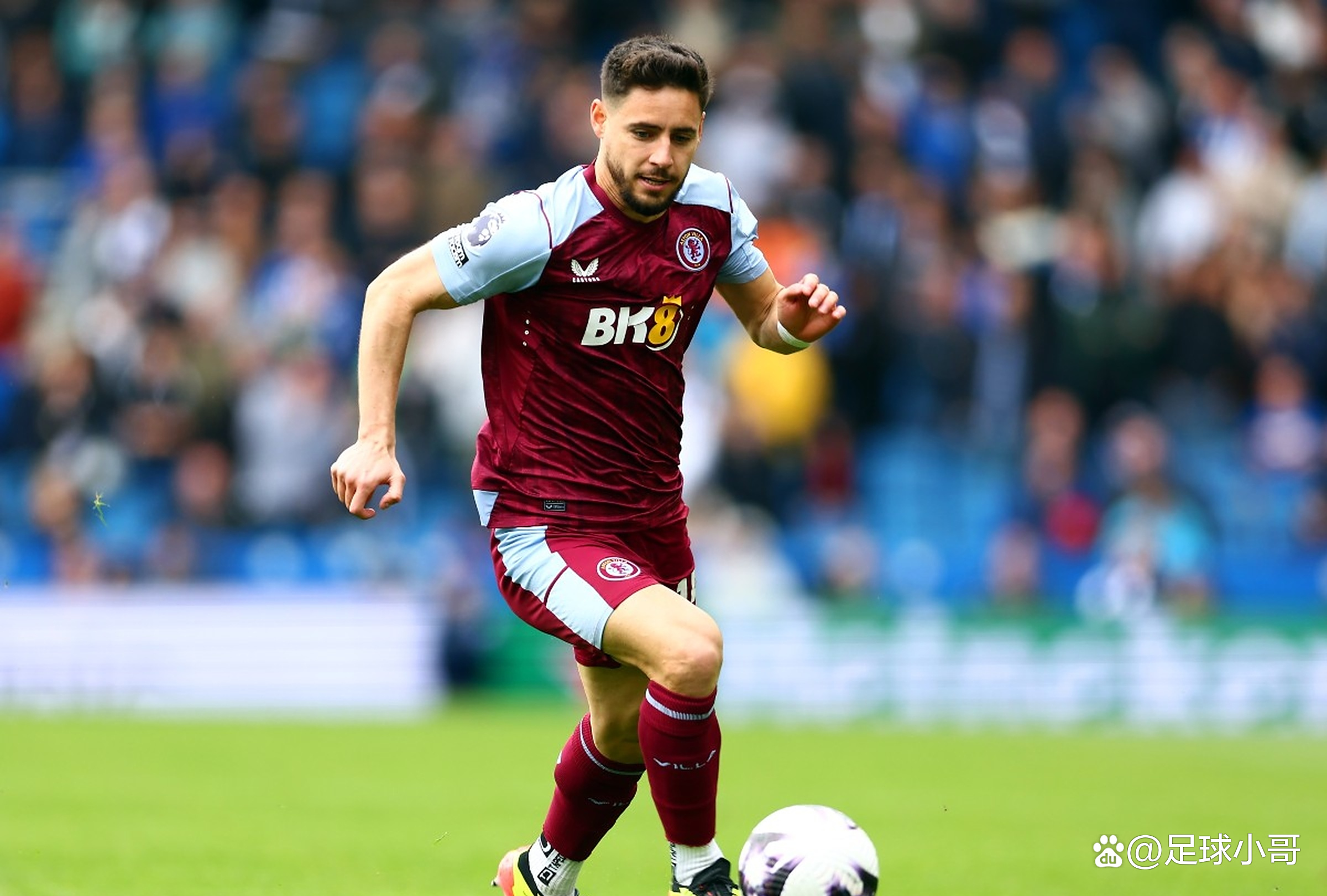 关于利兹联后防线出现漏洞，主帅加紧调整的信息