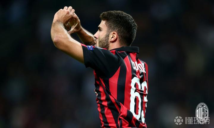 帕尔马全取三分,重回胜利轨道 帕尔马全取三分,重回胜利轨道