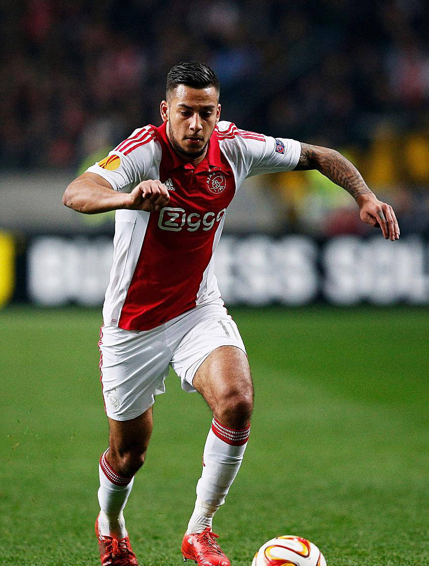 包含阿贾克斯队踢出精彩表现,夺得胜利的词条 包含阿贾克斯队踢出精彩表现,夺得胜利的词条