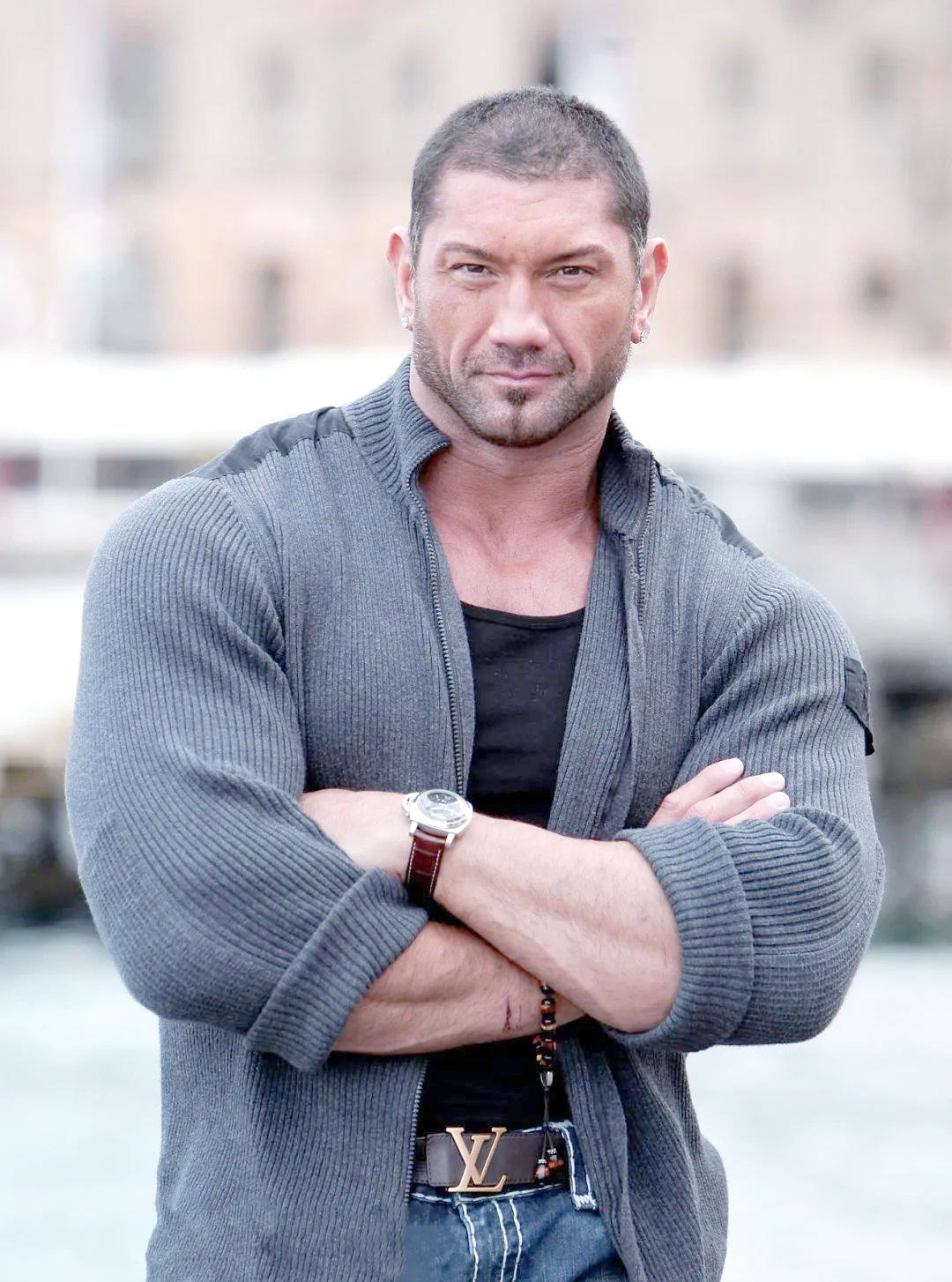 关于哥伦比亚摔跤选手实现自我突破,喜获胜利的信息 关于哥伦比亚摔跤选手实现自我突破,喜获胜利的信息