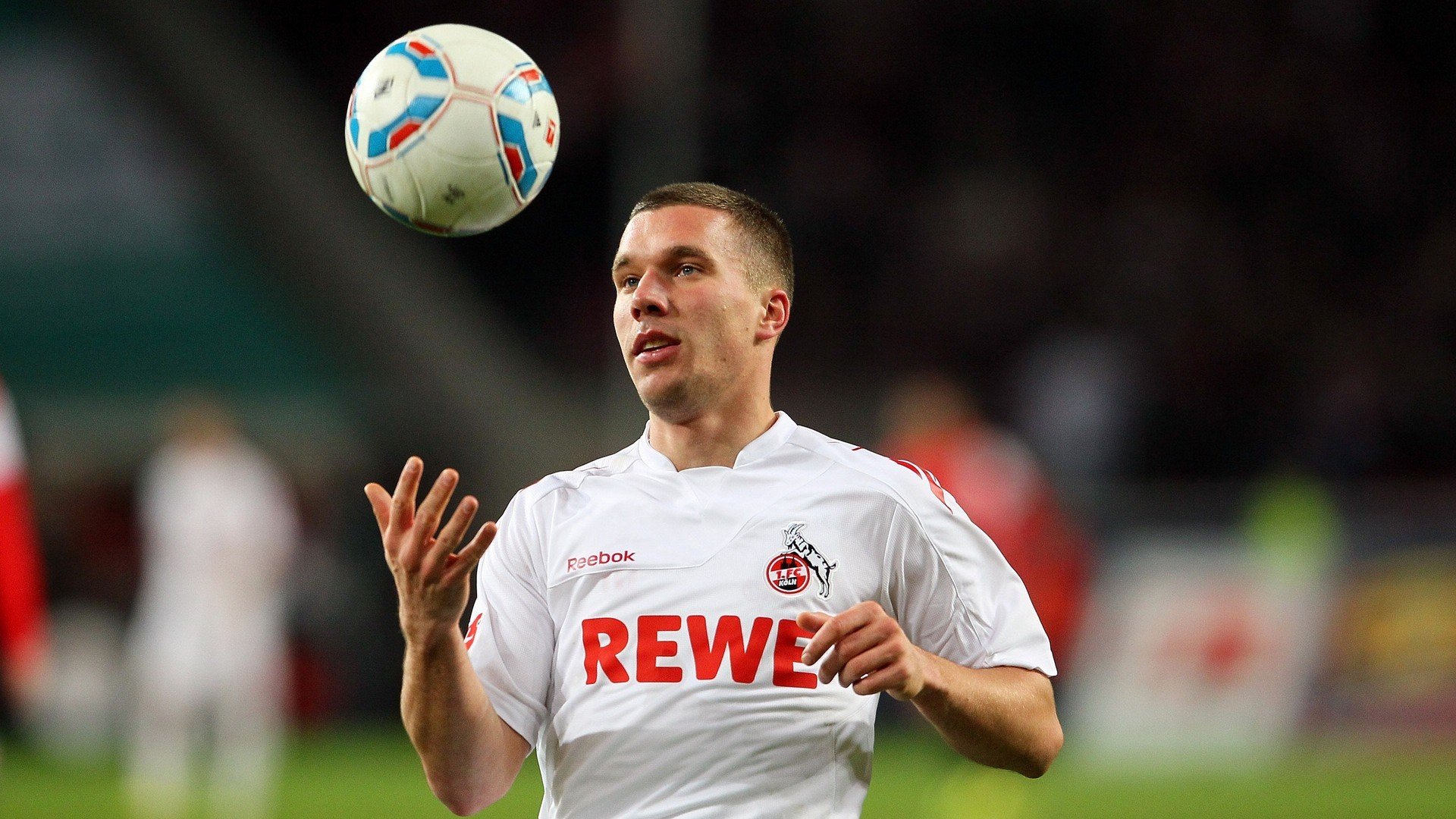 从麦迪逊到巴黎,爱德华兹的接管与尼克斯式胜利的启示