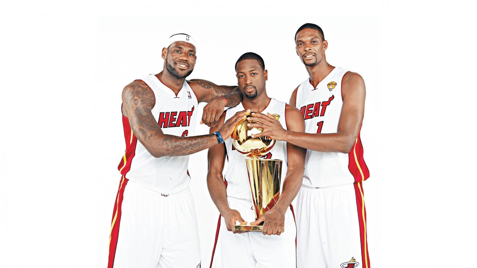 孤星闪耀萨格勒布，迪马利亚一肩扛起阿根廷，鏖战克罗地亚的史诗之夜